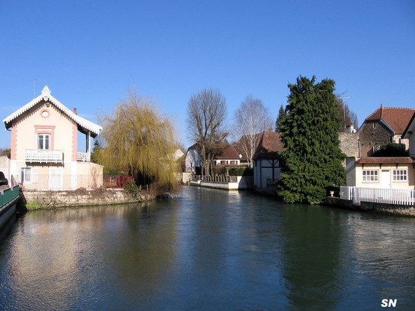 mirebeau et ses alentours