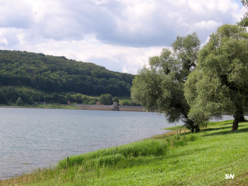 Reservoir de Grosbois en montagne.(Côte d'Or)